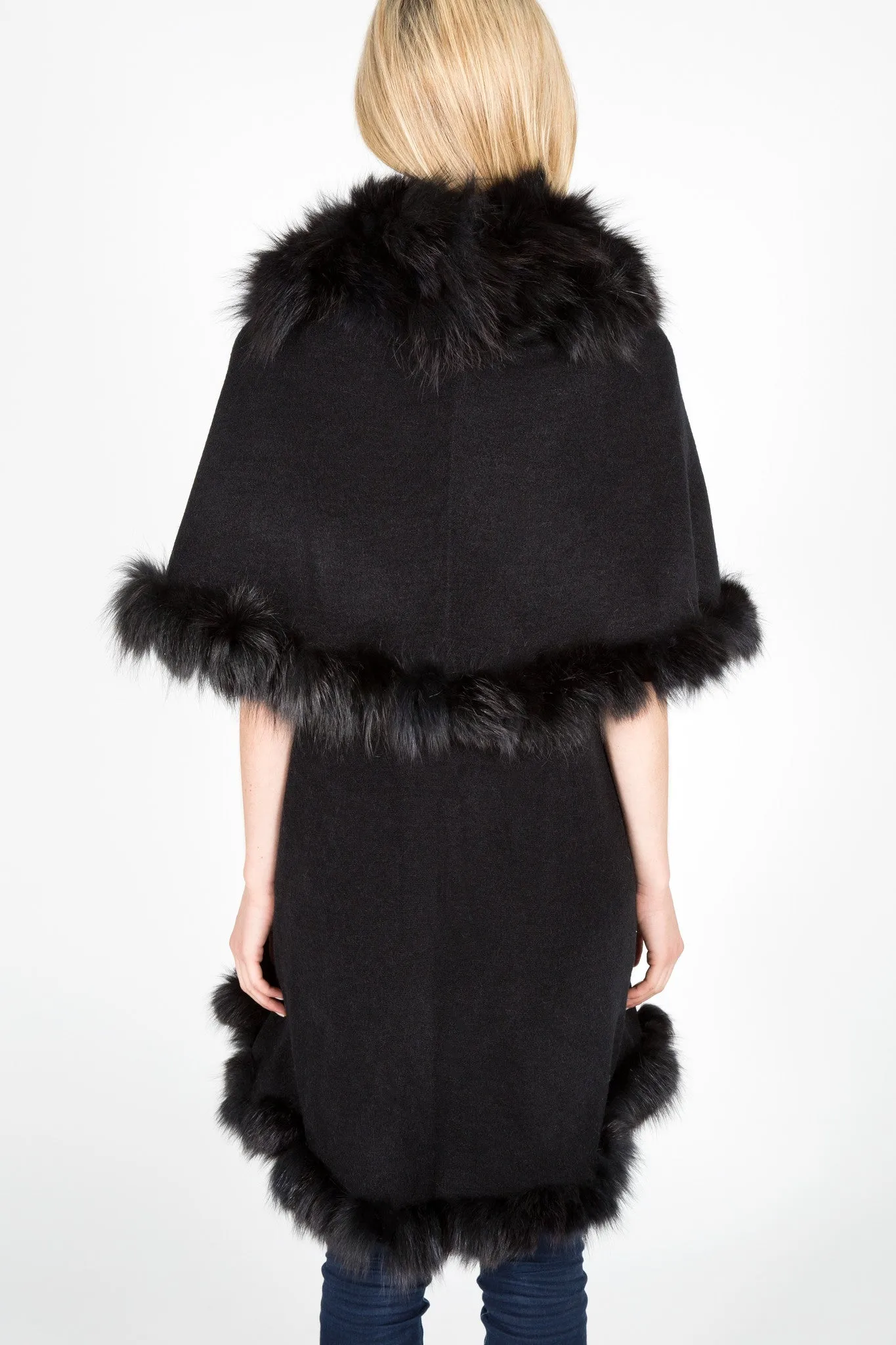 Cashmere & Wool Blend Cape with Finnish Fox Fur