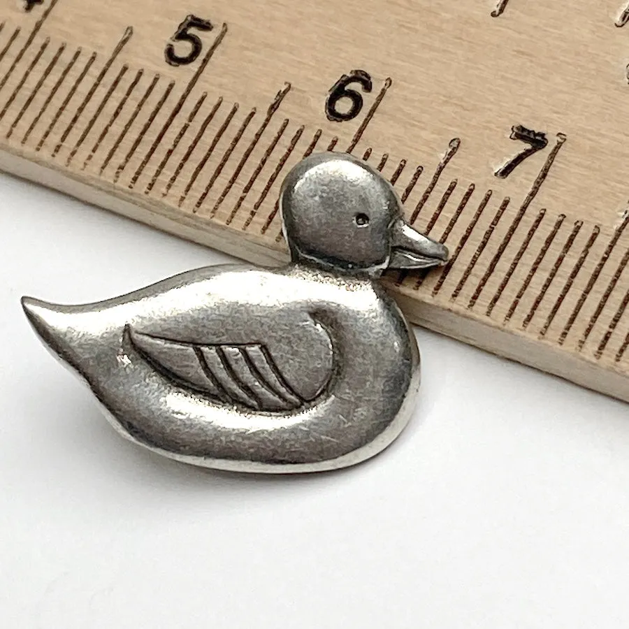 Duck Pewter Button, 3/4" from Danforth USA, 18mm, Shank Back # FJ-128