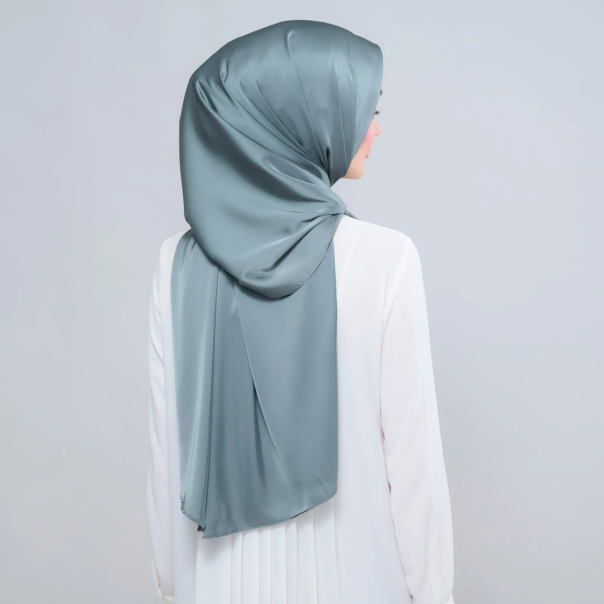 Instant Tag n' Go Shawl  | Satin Silk in Sea Green