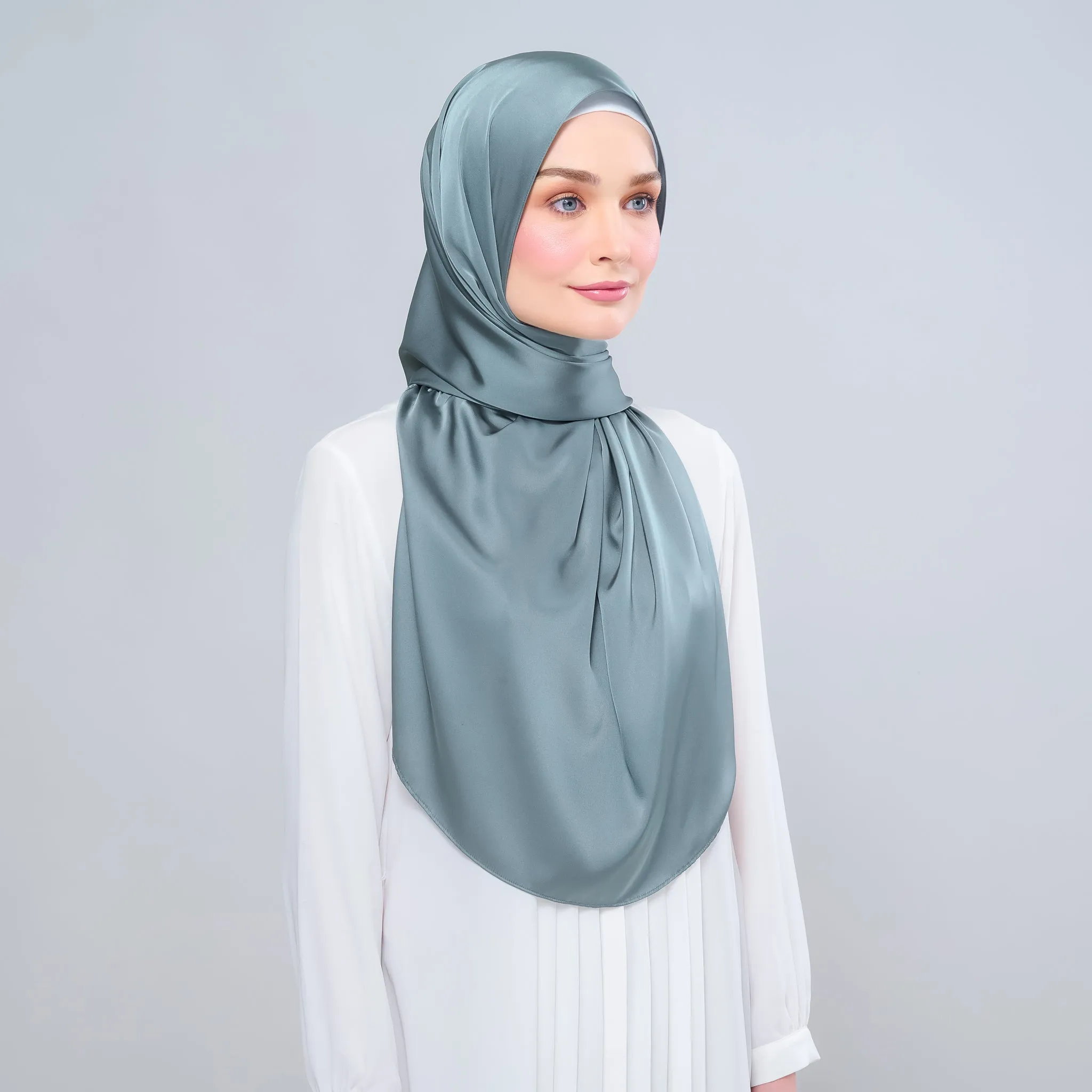 Instant Tag n' Go Shawl  | Satin Silk in Sea Green