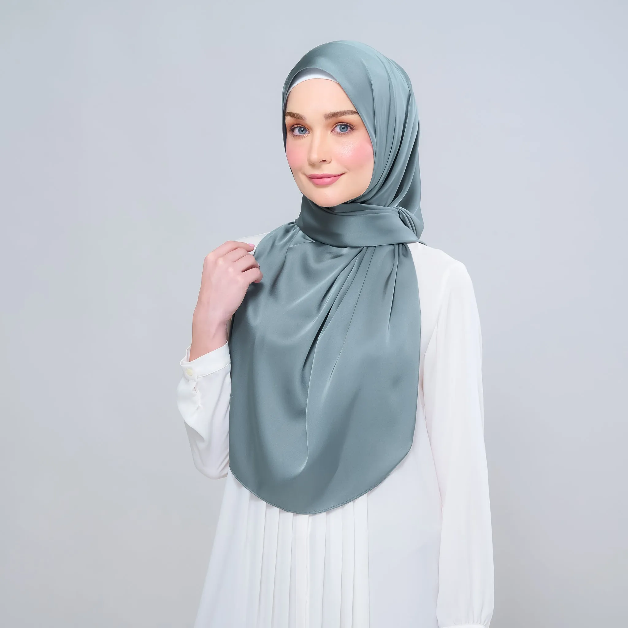 Instant Tag n' Go Shawl  | Satin Silk in Sea Green