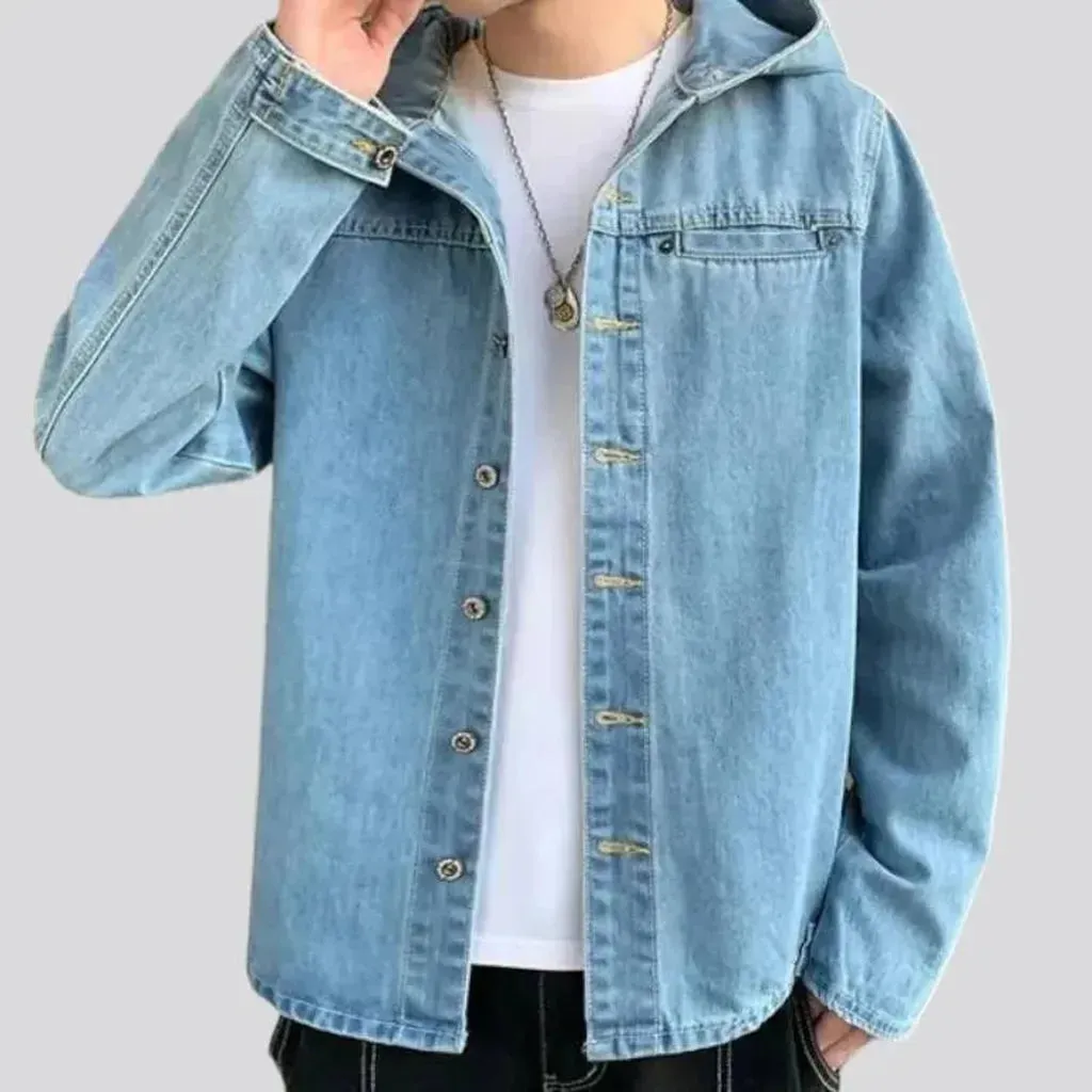 Light-wash men's jeans jacket