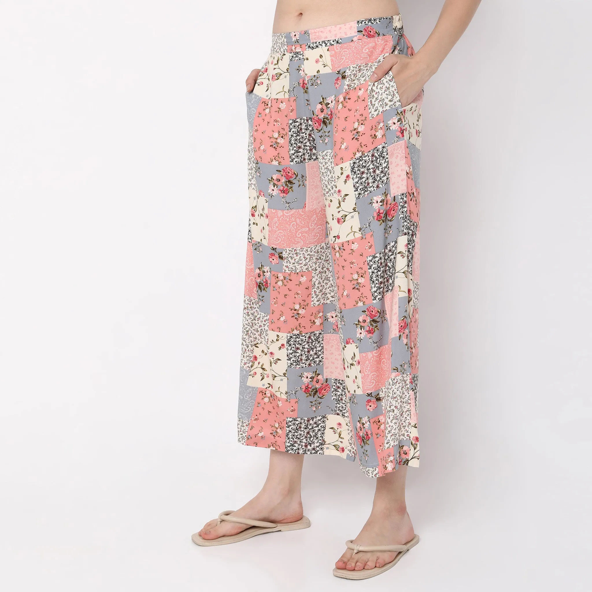 Regular Fit Abstract Mid Rise Lounge Culottes