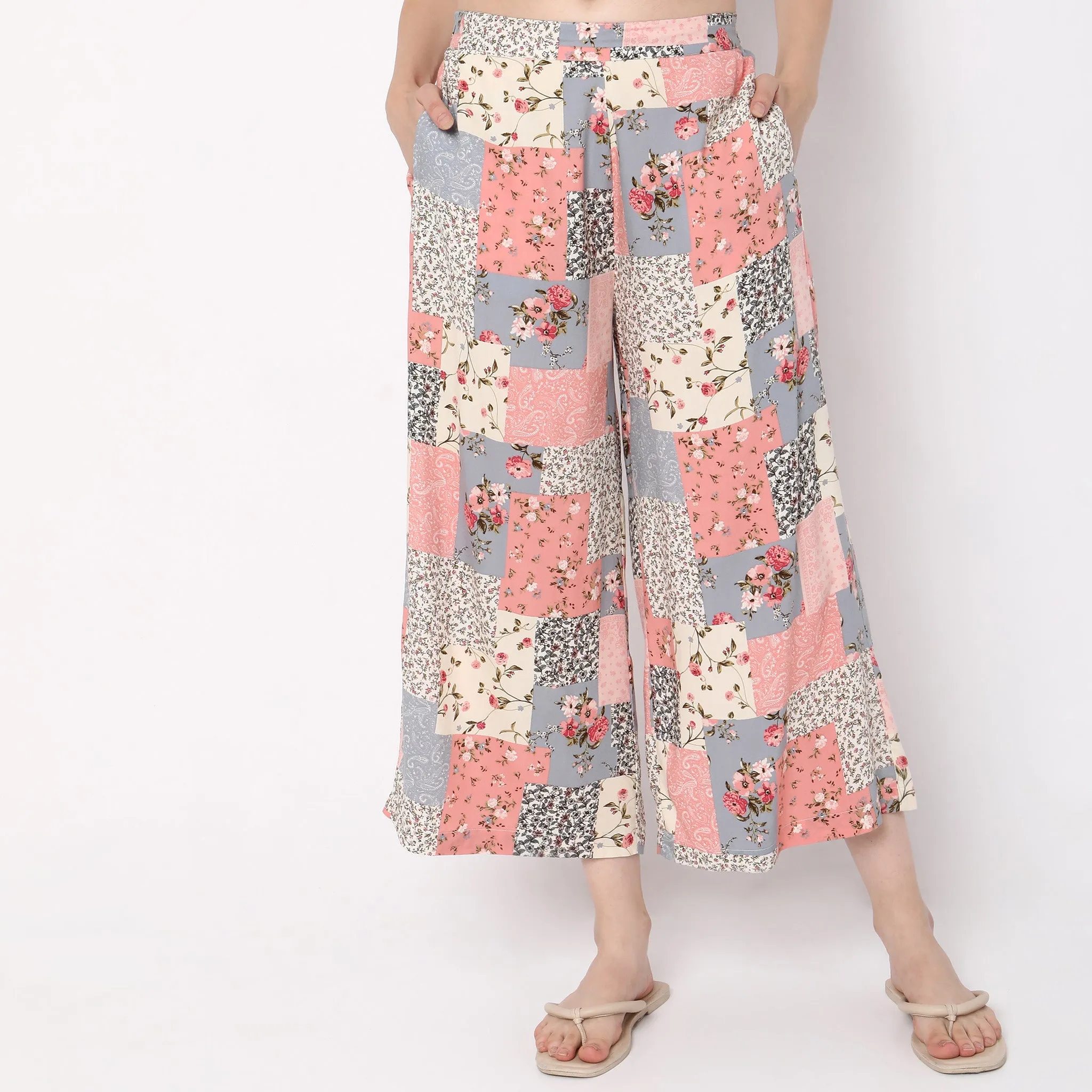 Regular Fit Abstract Mid Rise Lounge Culottes