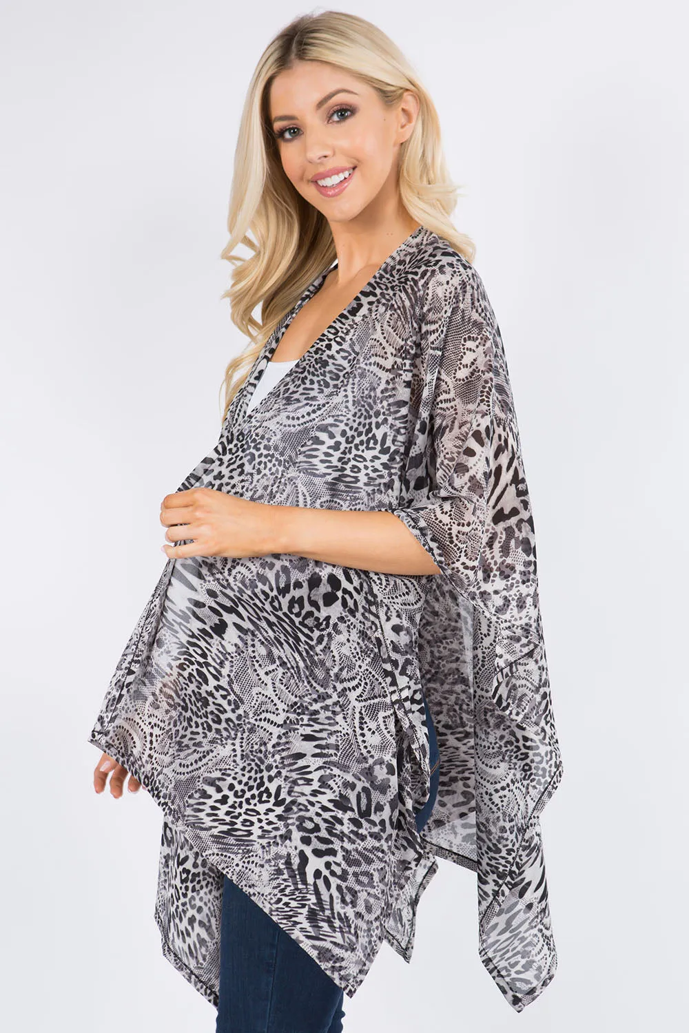 RP-3114 animal print shawl