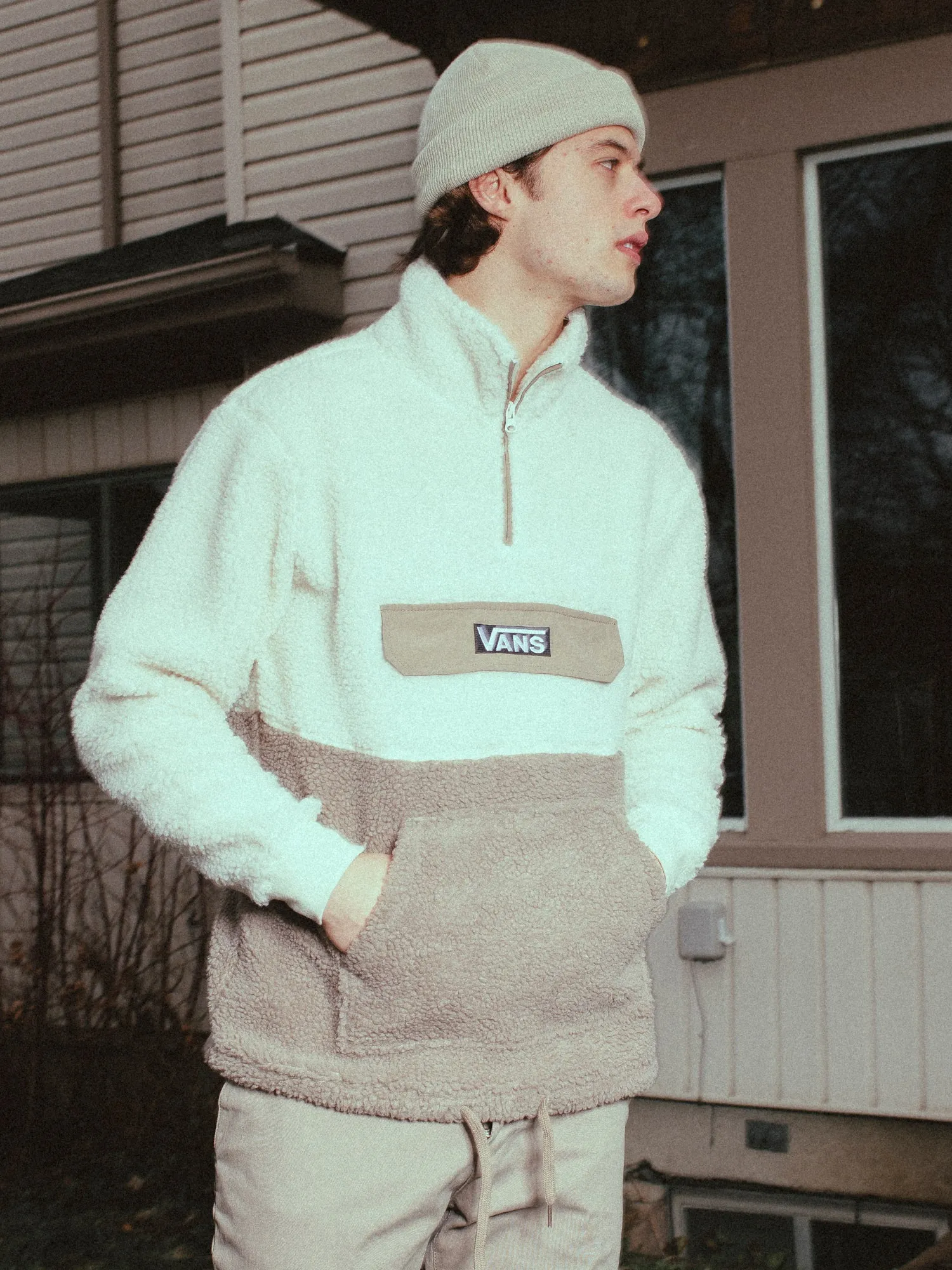 VANS REDMON 1/4 ZIP SHERPA  - CLEARANCE